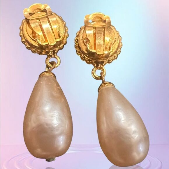 Auth Vintage CHANEL Clover Pearl Drop Clip-On Earrings Black/Gold Used F/S - Picture 3 of 5